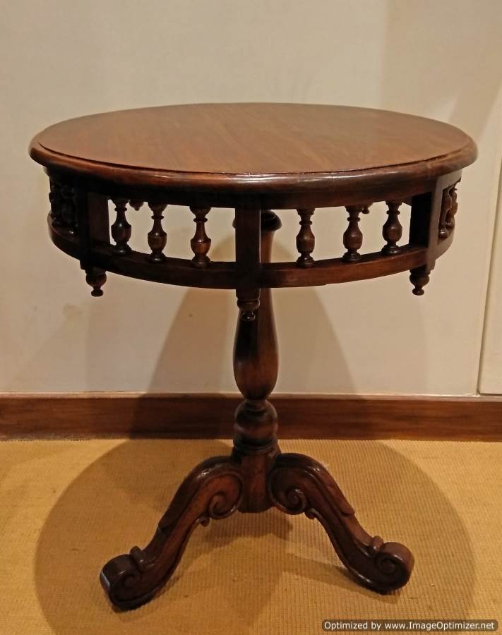 Wooden Carved Design Side Table